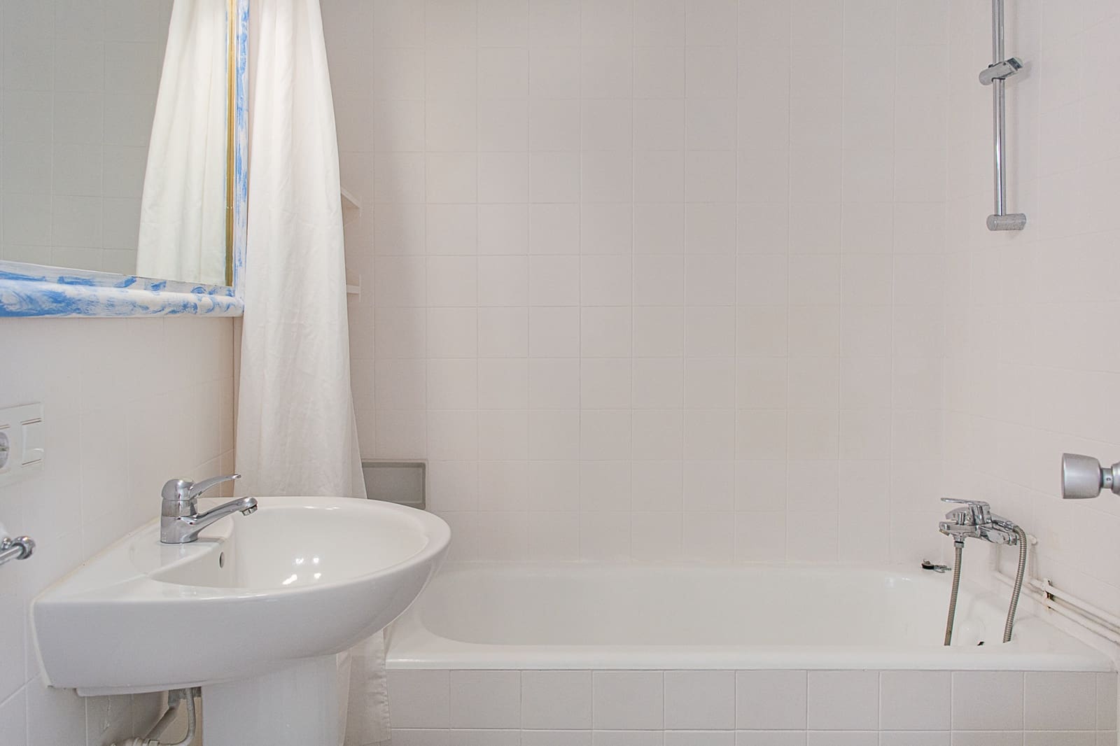 2 makuuhuone Huoneisto vuokrattavana paikassa Cala Ratjada mukana uima-altaan - 1 600 € (Ref: 9450869)