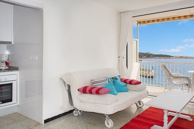 2 makuuhuone Huoneisto vuokrattavana paikassa Cala Ratjada, Capdepera mukana uima-altaan - 1 600 € (Ref: 9450869)