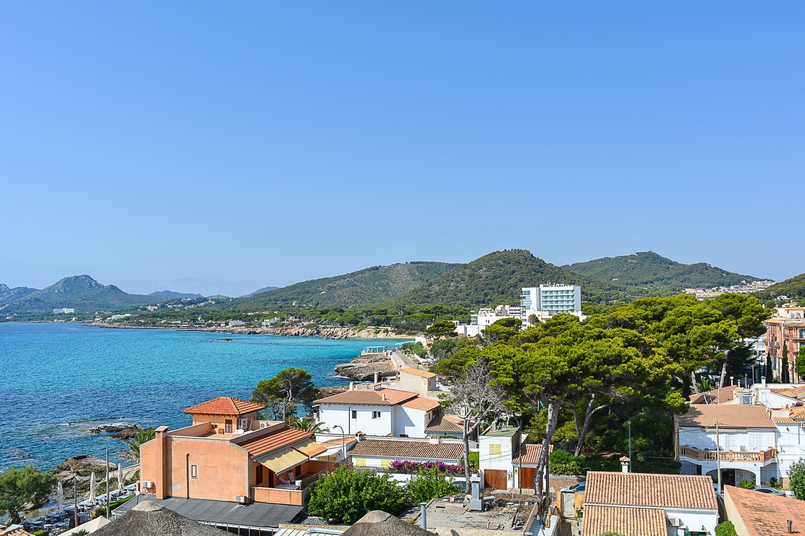 2 makuuhuone Huoneisto vuokrattavana paikassa Cala Ratjada mukana uima-altaan - 1 600 € (Ref: 9450869)