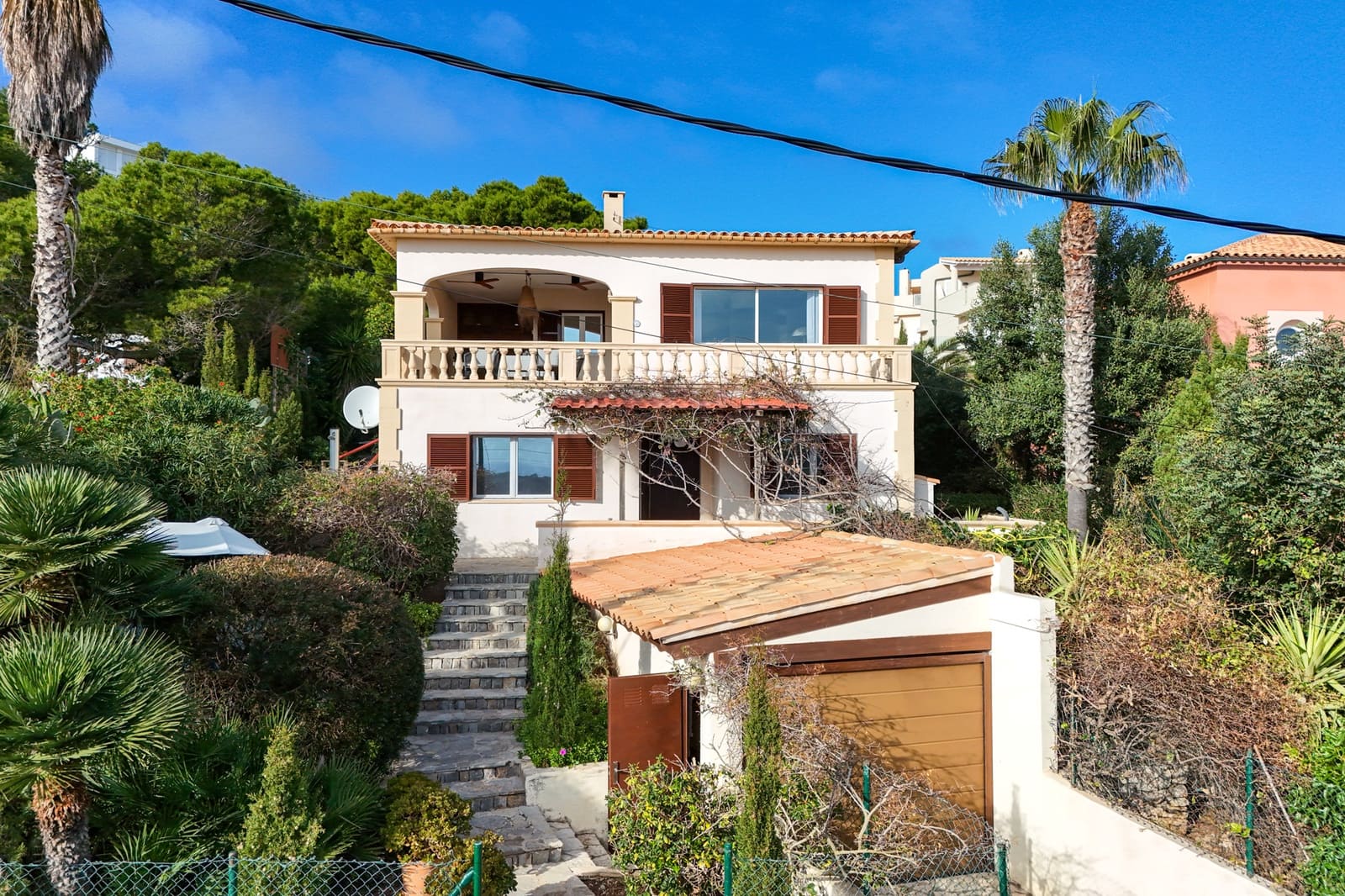 3 bedroom Villa for sale in Cala Ratjada with pool - € 1,230,000 (Ref: 9471583)