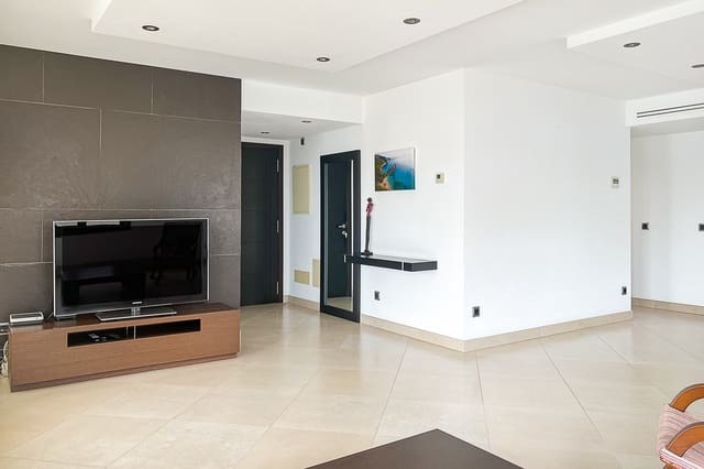 3 sovrum Lägenhet att hyra i Cala Ratjada, Capdepera med garage - 3 200 € (Ref: 9534951)