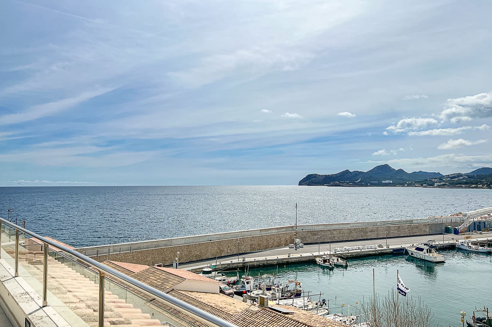 3 sovrum Lägenhet att hyra i Cala Ratjada med garage - 3 200 € (Ref: 9534951)