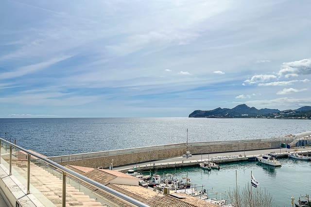 3 sovrum Lägenhet att hyra i Cala Ratjada, Capdepera med garage - 3 200 € (Ref: 9534951)