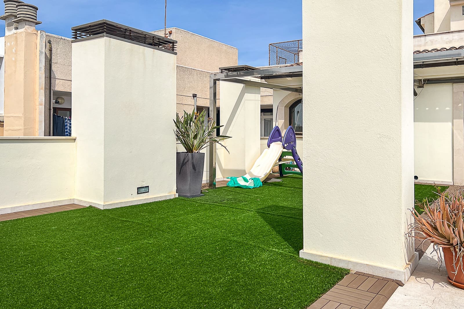 3 sovrum Lägenhet att hyra i Cala Ratjada med garage - 3 200 € (Ref: 9534951)