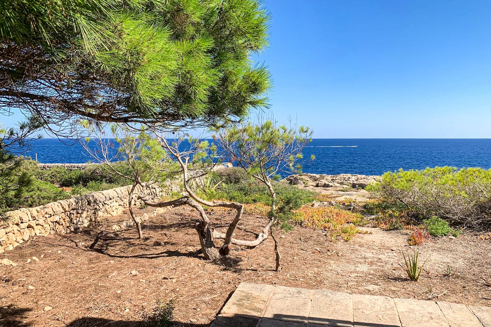 4 bedroom Villa for sale in Porto Petro with pool - € 6,500,000 (Ref: 9542509)