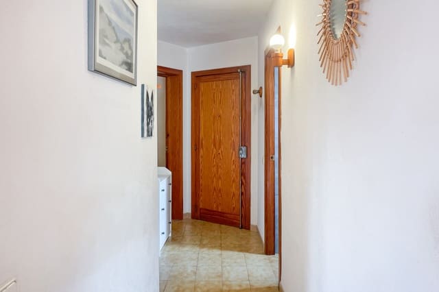 2 soveværelse Lejlighed til salg i Cala Ratjada, Capdepera - € 250.000 (Ref: 9558960)