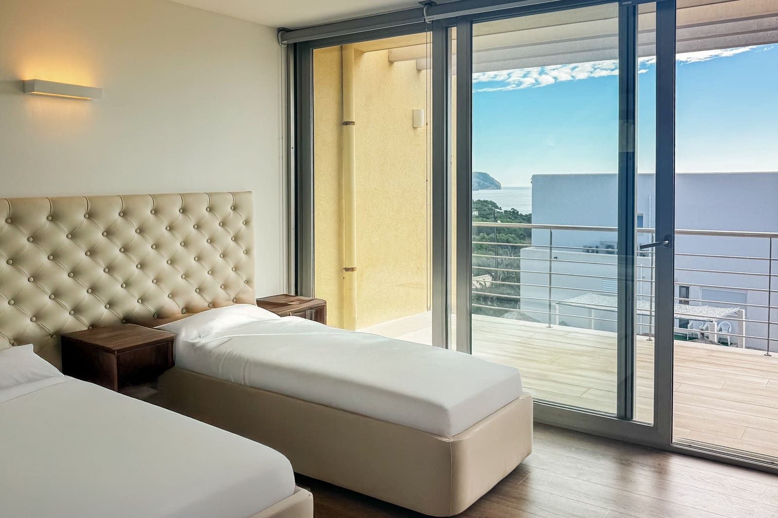 2 quarto Casa em Banda para venda em Cala Ratjada com piscina garagem - 1 500 000 € (Ref: 9580272)