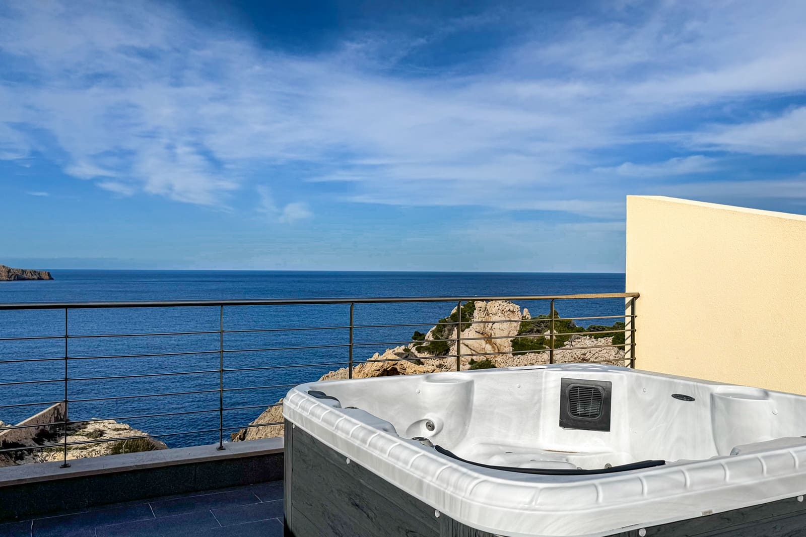 2 quarto Casa em Banda para venda em Cala Ratjada com piscina garagem - 1 500 000 € (Ref: 9580272)