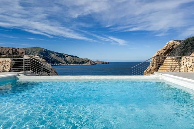 2 quarto Casa em Banda para venda em Cala Ratjada, Capdepera com piscina garagem - 1 500 000 € (Ref: 9580272)