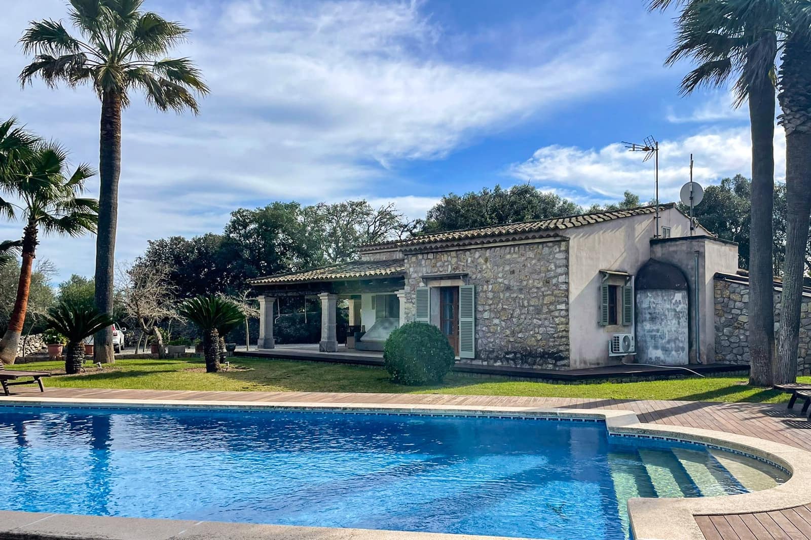 4 bedroom Finca/Country House for sale in Arta with pool - € 1,720,000 (Ref: 9581252)