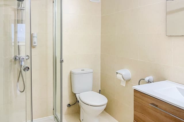 2 bedroom Apartment for rent in Font de Sa Cala / Font de La Cala, Capdepera - € 1,200 (Ref: 9650655)