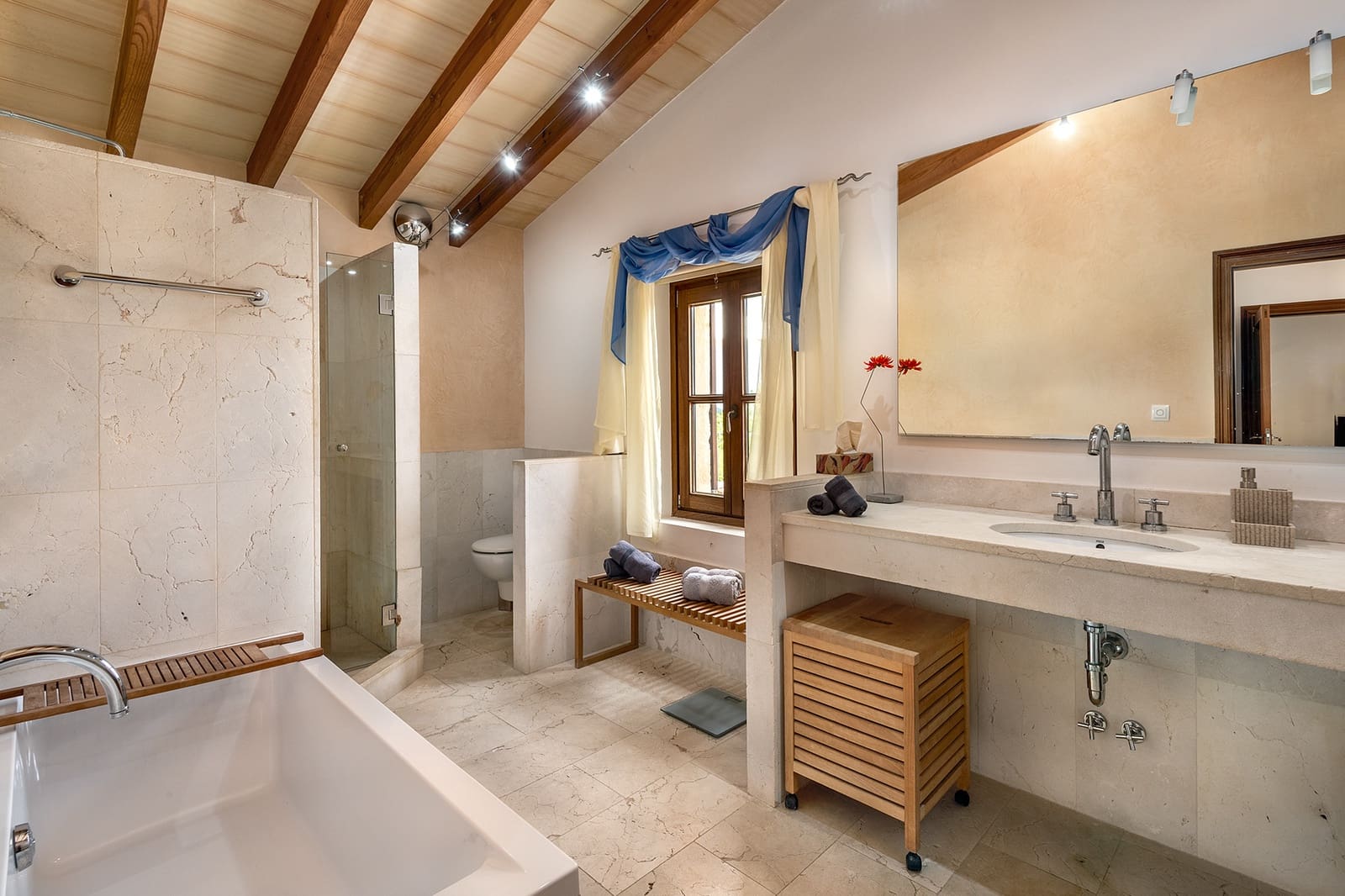 6 soveværelse Finca/Landehus til salg i Portocolom med swimmingpool - € 4.150.000 (Ref: 9708131)