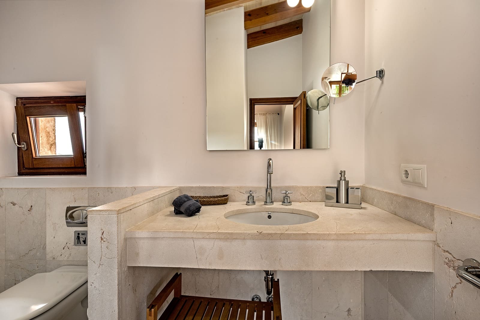 6 soveværelse Finca/Landehus til salg i Portocolom med swimmingpool - € 4.150.000 (Ref: 9708131)