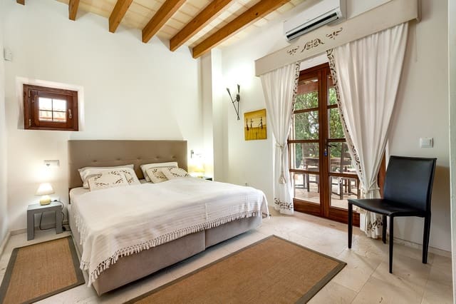 6 soveværelse Finca/Landehus til salg i Portocolom, Felanitx med swimmingpool - € 4.150.000 (Ref: 9708131)