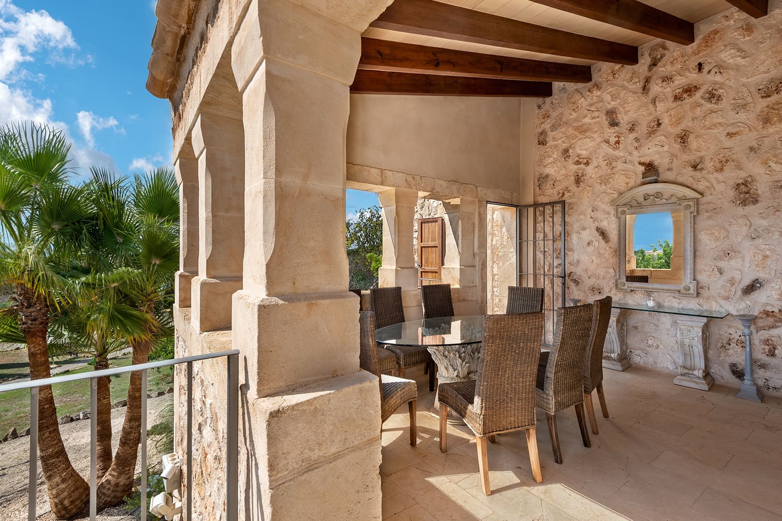 6 soveværelse Finca/Landehus til salg i Portocolom med swimmingpool - € 4.150.000 (Ref: 9708131)