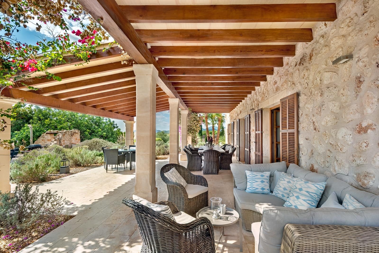 6 soveværelse Finca/Landehus til salg i Portocolom med swimmingpool - € 4.150.000 (Ref: 9708131)