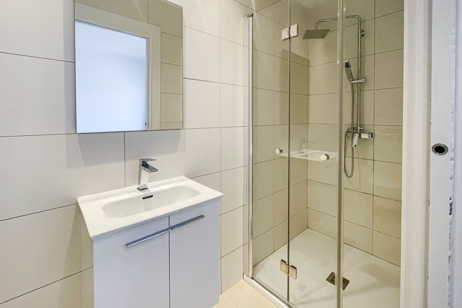 3 bedroom Apartment for rent in Cala Ratjada - € 2,500 (Ref: 9714085)