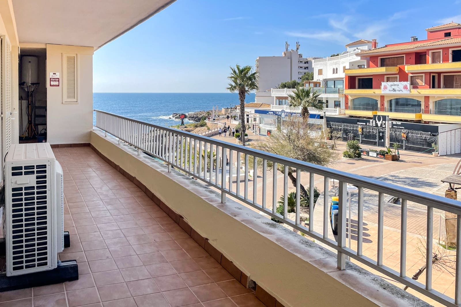 3 bedroom Apartment for rent in Cala Ratjada - € 2,500 (Ref: 9714085)