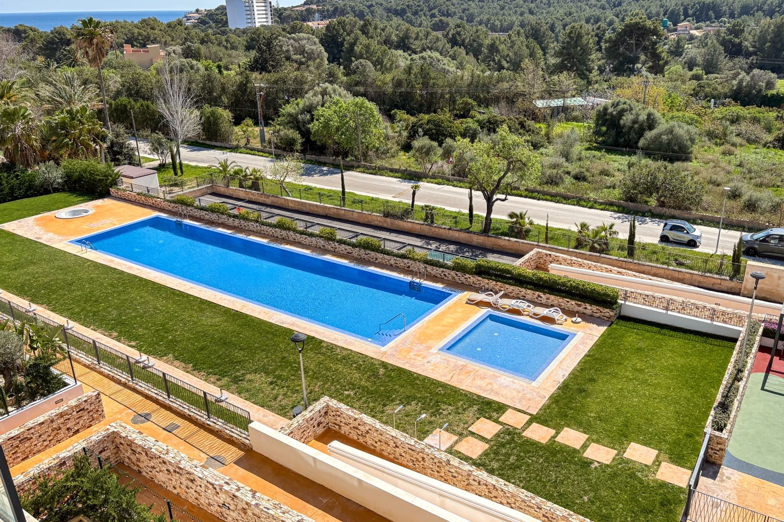 2 makuuhuone Huoneisto myytävänä paikassa Font de Sa Cala / Font de La Cala mukana uima-altaan - 765 000 € (Ref: 9729452)