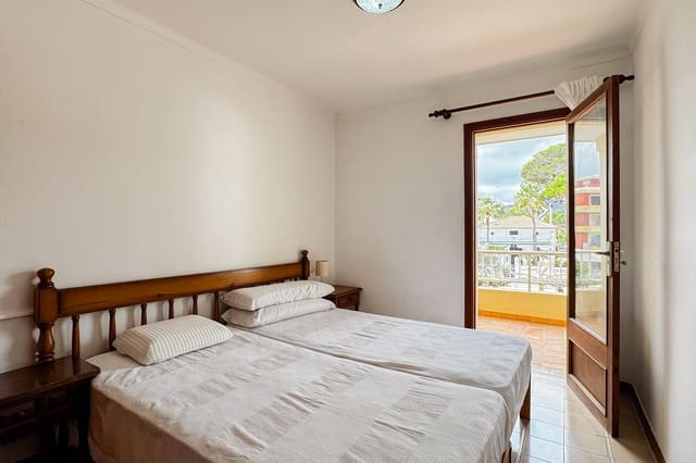 2 bedroom Apartment for sale in Cala Ratjada, Capdepera - € 370,000 (Ref: 9734016)