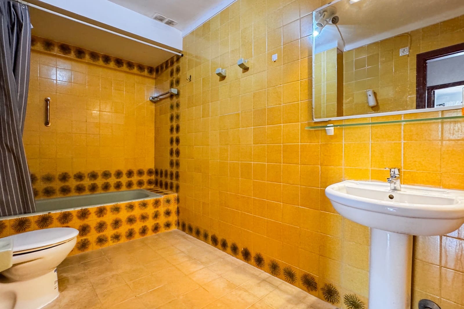 2 bedroom Apartment for sale in Cala Ratjada - € 370,000 (Ref: 9734016)