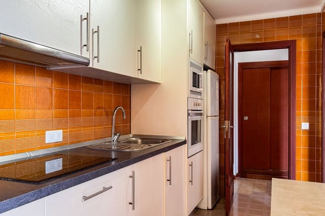 2 bedroom Apartment for sale in Cala Ratjada, Capdepera - € 370,000 (Ref: 9734016)