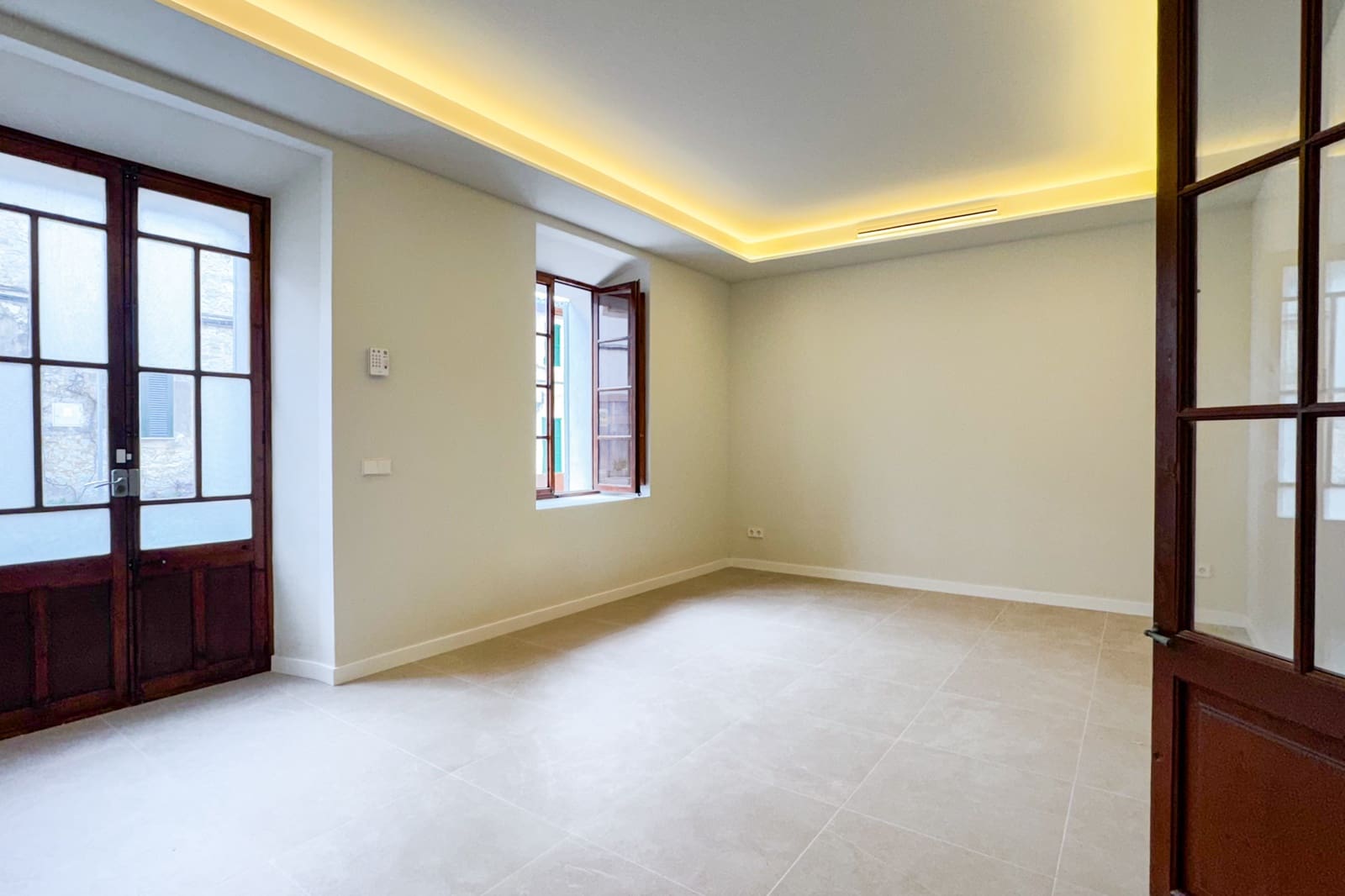 3 bedroom Townhouse for sale in Capdepera with pool - € 850,000 (Ref: 9737288)