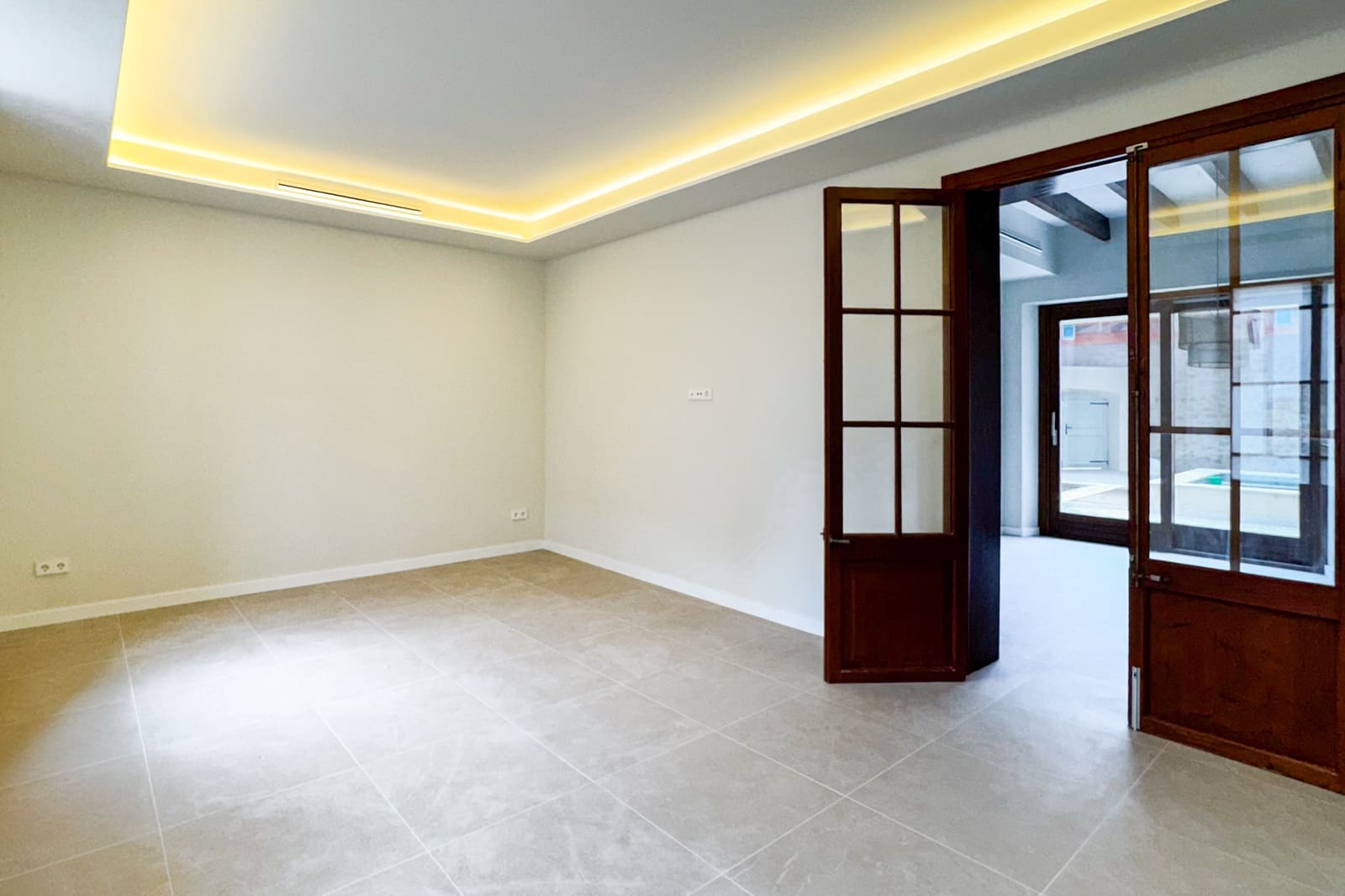 3 bedroom Townhouse for sale in Capdepera with pool - € 850,000 (Ref: 9737288)