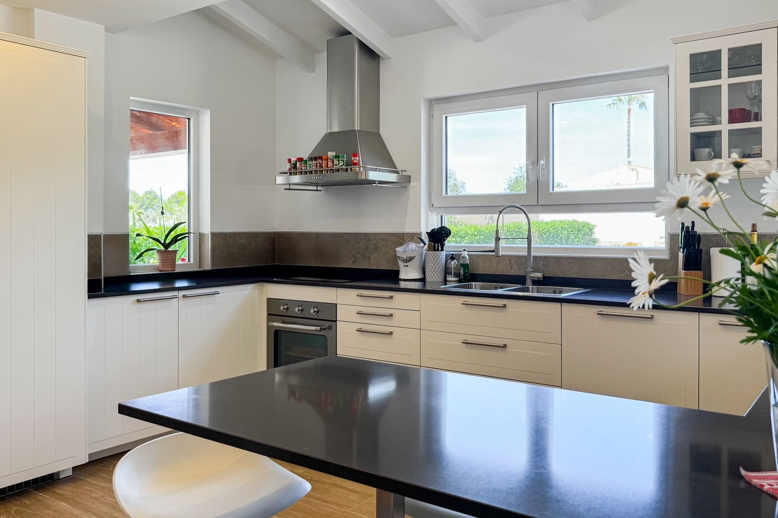 4 sovrum Finca/Hus på landet till salu i Llucmajor med pool garage - 1 100 000 € (Ref: 9805430)