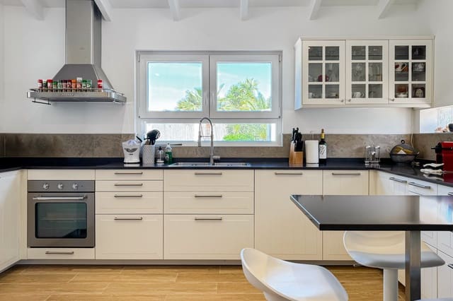 4 sovrum Finca/Hus på landet till salu i Llucmajor med pool garage - 1 100 000 € (Ref: 9805430)