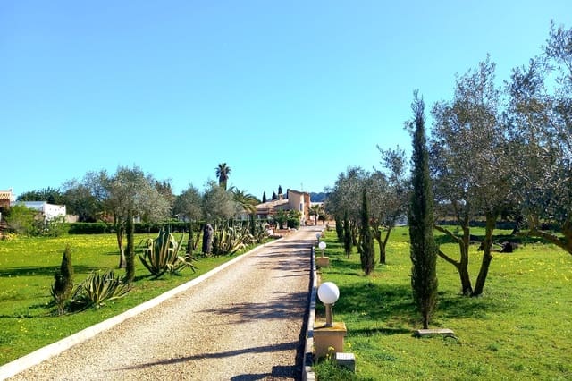 4 quarto Quinta/Casa Rural para venda em Llucmajor com piscina garagem - 1 100 000 € (Ref: 9805430)