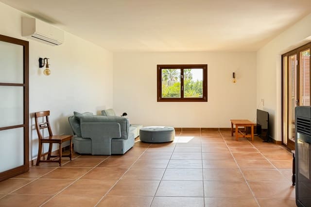 Finca/Casa Rural de 5 habitaciones en Colonia de Sant Pere / Colonia de San Pedro, Artà en alquiler con garaje - 3.500 € (Ref: 9808573)