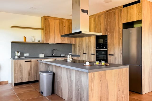 Finca/Casa Rural de 5 habitaciones en Colonia de Sant Pere / Colonia de San Pedro, Artà en alquiler con garaje - 3.500 € (Ref: 9808573)