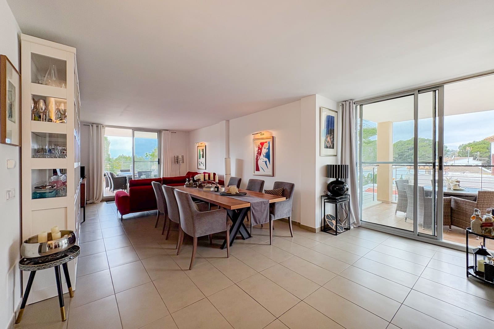 3 sypialnia Apartament na sprzedaż w Cala Ratjada z basenem garażem - 649 000 € (Ref: 9824212)