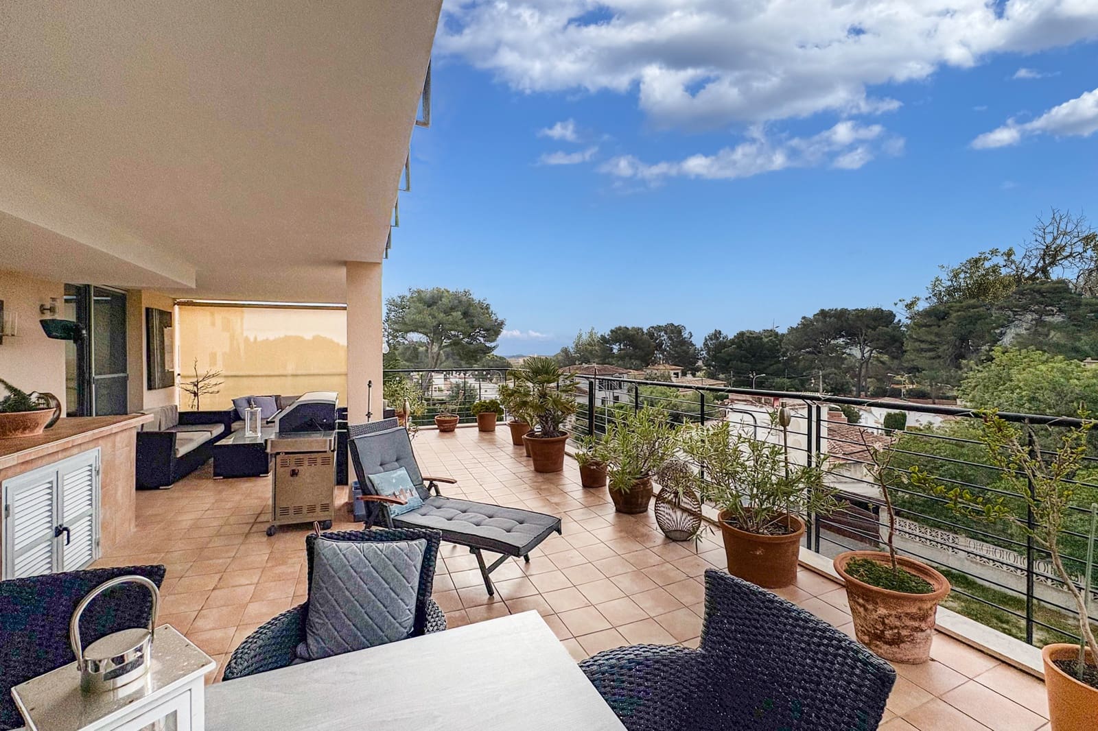 3 sypialnia Apartament na sprzedaż w Cala Ratjada z basenem garażem - 649 000 € (Ref: 9824212)