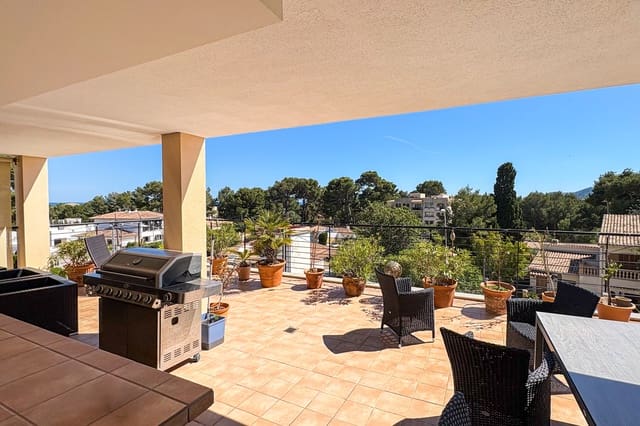 3 soveværelse Lejlighed til salg i Cala Ratjada, Capdepera med swimmingpool garage - € 649.000 (Ref: 9824212)