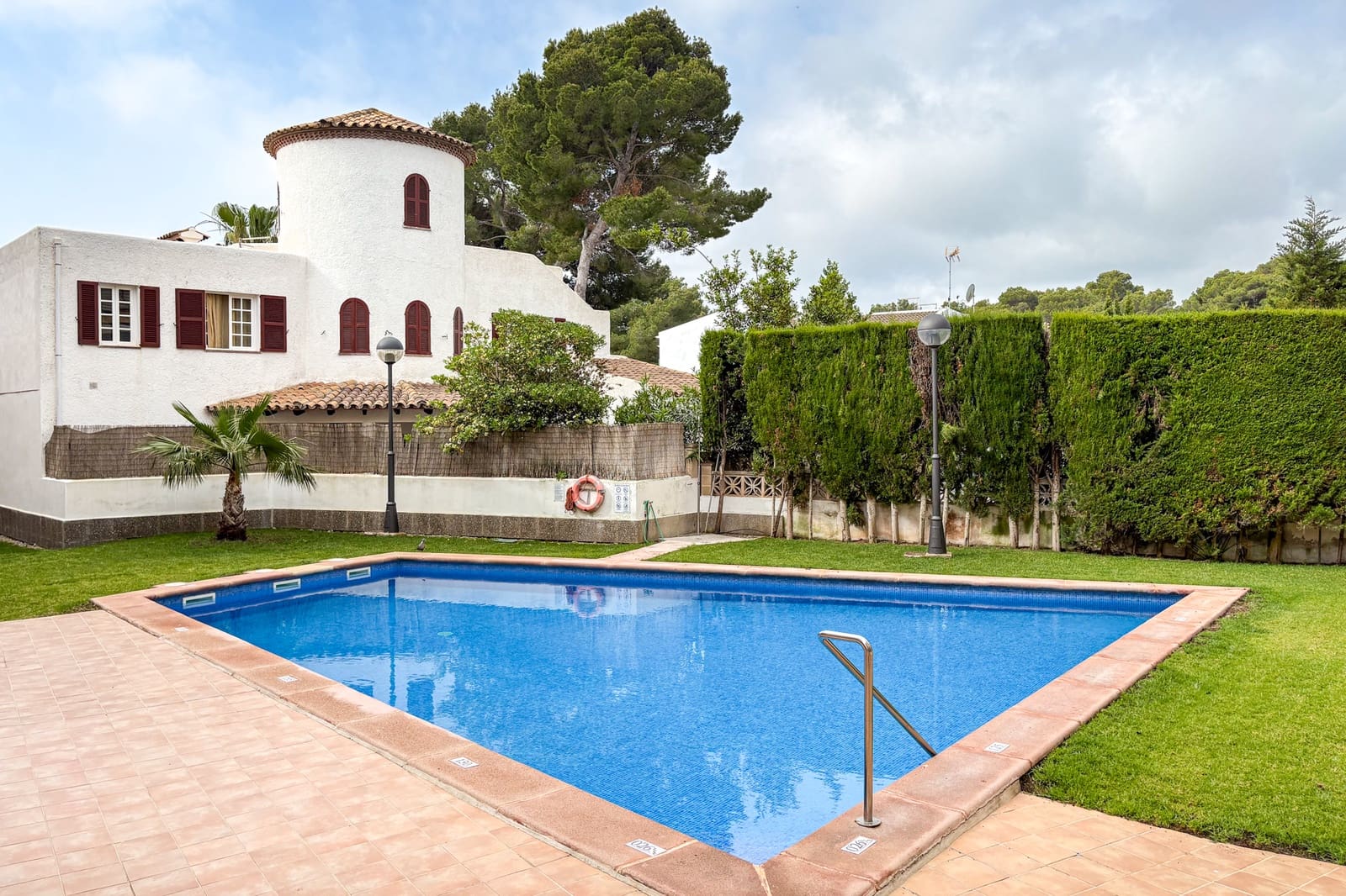 3 sypialnia Apartament na sprzedaż w Cala Ratjada z basenem garażem - 649 000 € (Ref: 9824212)