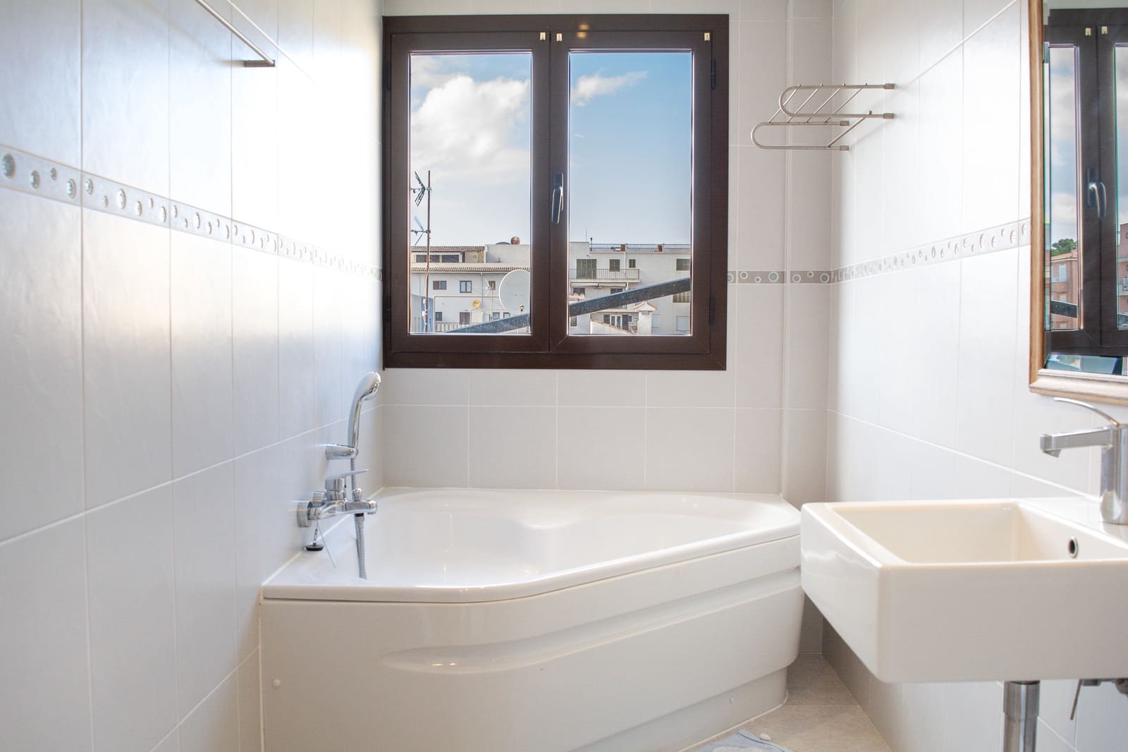 Appartement de 2 chambres à louer à Cala Ratjada avec garage - 1 500 € (Ref: 9891221)
