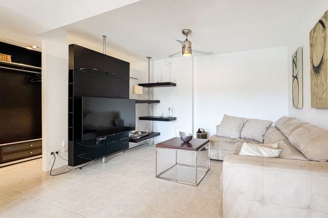 2 soveværelse Lejlighed til leje i Cala Ratjada, Capdepera med garage - € 1.500 (Ref: 9891221)