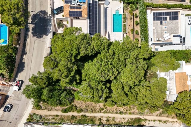 Ubebygd land til salgs i Capdepera - € 1 200 000 (Ref: 9891222)