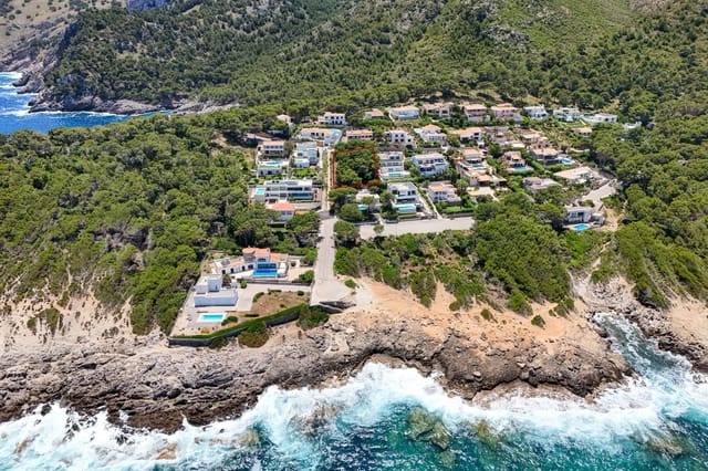 Ubebygd land til salgs i Capdepera - € 1 200 000 (Ref: 9891222)