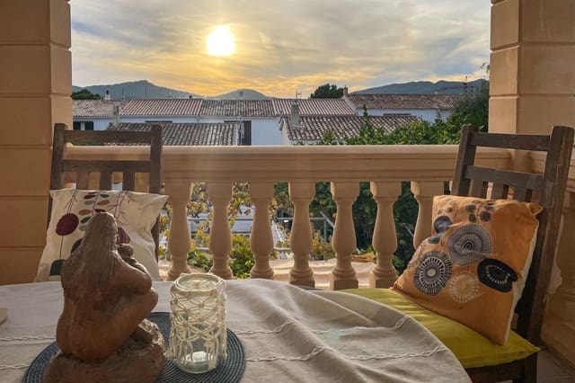 5 bedroom Townhouse for sale in Cala Ratjada, Capdepera with pool - € 599,000 (Ref: 9914837)