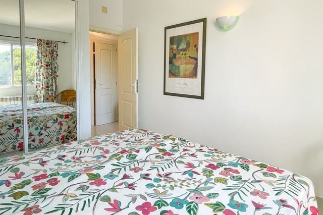 2 soverom Leilighet til salgs i Font de Sa Cala / Font de La Cala, Capdepera med svømmebasseng - € 400 000 (Ref: 9919001)