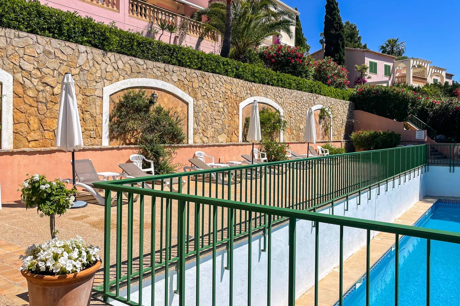 2 soveværelse Lejlighed til salg i Font de Sa Cala / Font de La Cala med swimmingpool - € 400.000 (Ref: 9919001)