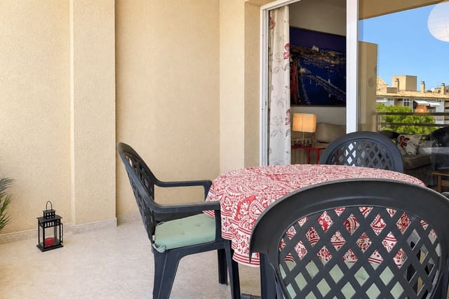 3 soveværelse Lejlighed til salg i Cala Ratjada, Capdepera med garage - € 350.000 (Ref: 9922880)