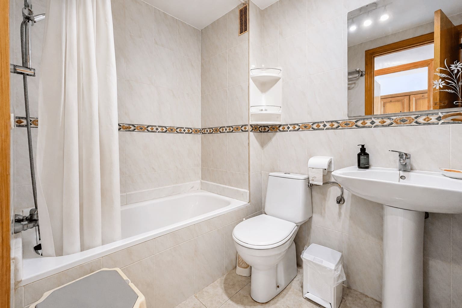 3 slaapkamer Appartement te koop in Cala Ratjada met garage - € 350.000 (Ref: 9922880)