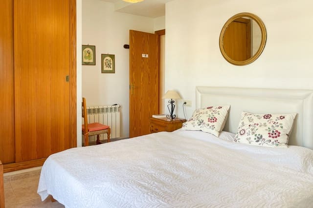 3 soveværelse Lejlighed til salg i Cala Ratjada, Capdepera med garage - € 350.000 (Ref: 9922880)