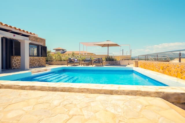 6 soveværelse Villa til salg i Cala Ratjada, Capdepera med swimmingpool garage - € 1.870.000 (Ref: 9948912)