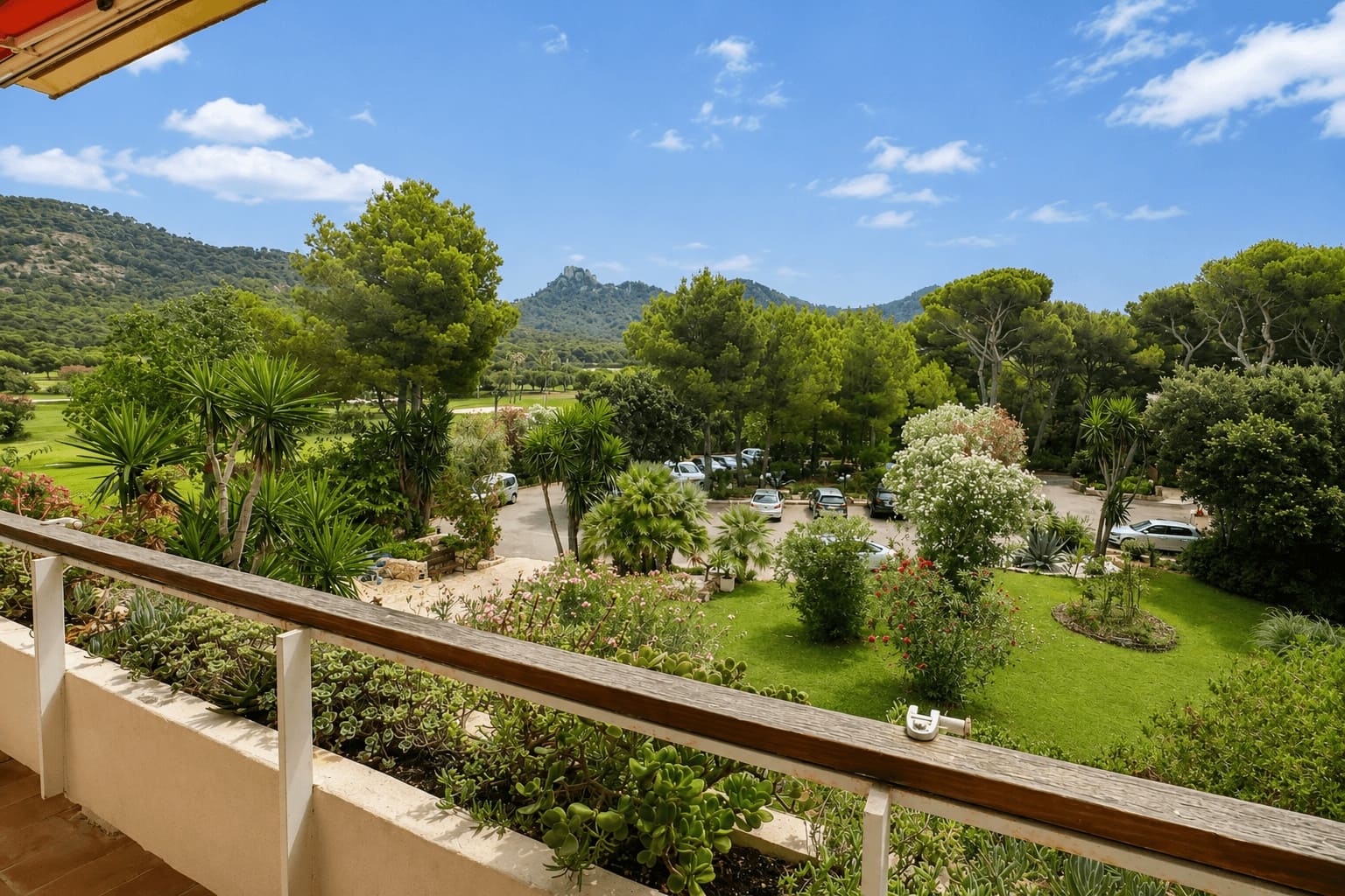3 soverom Leilighet til salgs i Costa de los Pinos med svømmebasseng - € 850 000 (Ref: 9975962)