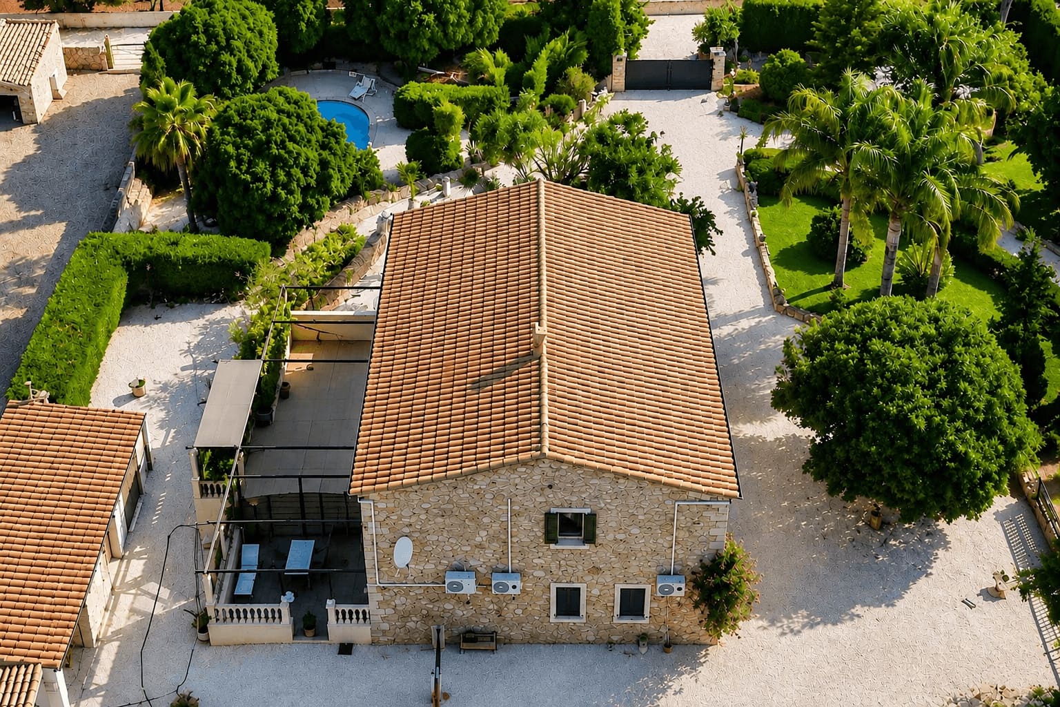 6 Zimmer Finca/Landgut zu verkaufen in L'Aranjassa / S'Aranjassa mit Pool Garage - 2.290.000 € (Ref: 9999404)